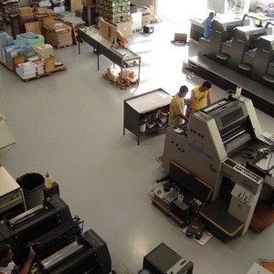 Tinta industrial anticorrosiva Tinta industrial anticorrosiva